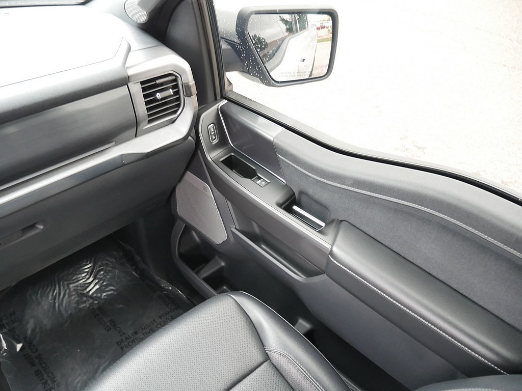Used 2024 Ford F150 Lariat AWD/4WD image 26
