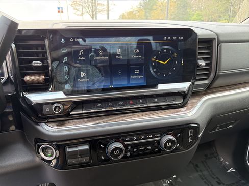 Used 2025 Chevrolet Silverado 1500 LT image 27