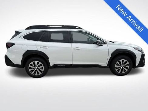 Certified 2024 Subaru Outback Premium AWD/4WD image 8