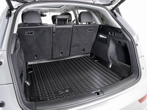 Certified 2025 Audi Q5 2.0T Premium Plus w/ Premium Plus Package image 24