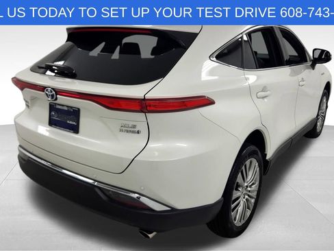 Used 2021 Toyota Venza XLE w/ Softex Package AWD/4WD image 3