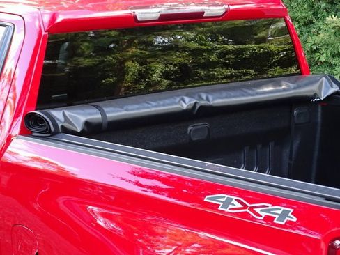 Used 2023 Chevrolet Silverado 1500 LT image 30