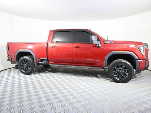Used 2025 GMC Sierra 3500 AT4 AWD/4WD image 9