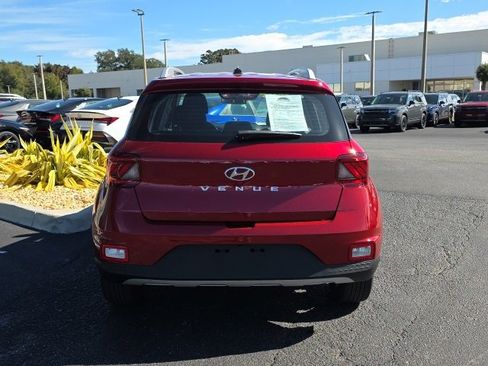 Certified 2025 Hyundai Venue SEL image 20