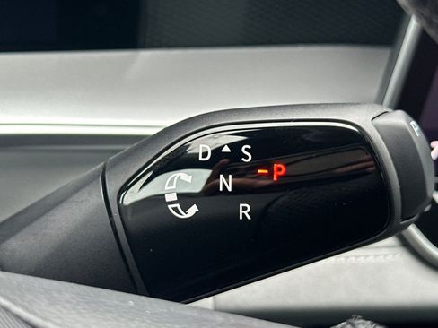 New 2026 Volkswagen Tiguan SE R-Line image 19