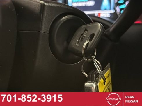 Used 2018 Chevrolet Silverado 1500 LTZ image 32