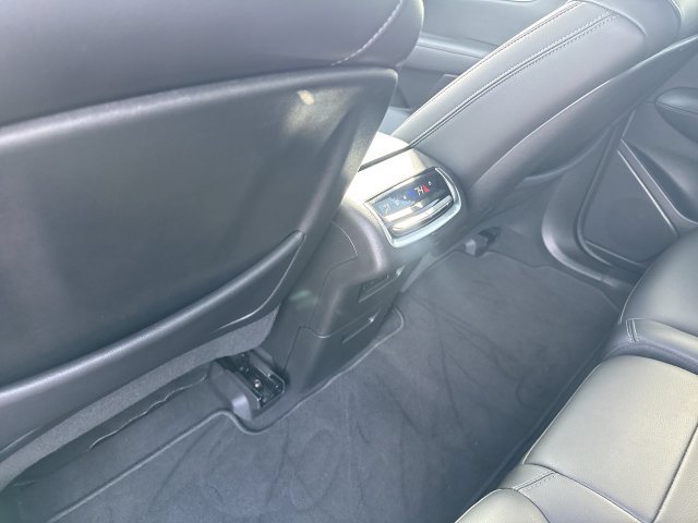 Used 2024 Cadillac XT6 Luxury FWD image 26