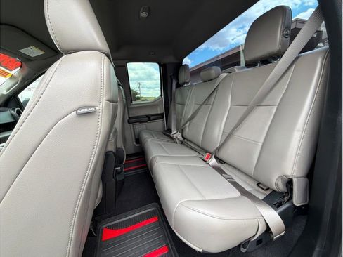 Used 2019 Ford F150 XL w/ Equipment Group 101A Mid AWD/4WD image 8