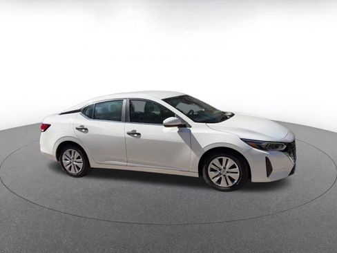 Used 2025 Nissan Sentra S image 2