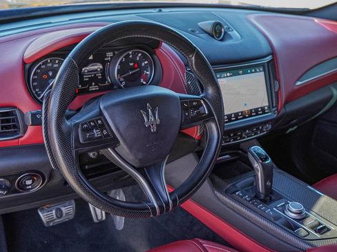 Certified 2022 Maserati Levante Modena S AWD/4WD image 10