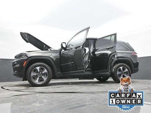 Used 2022 Jeep Grand Cherokee Limited 4xe w/ Luxury Tech Group II image 69