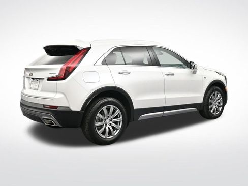 Used 2023 Cadillac XT4 Premium Luxury w/ Cold Weather Package AWD/4WD image 5