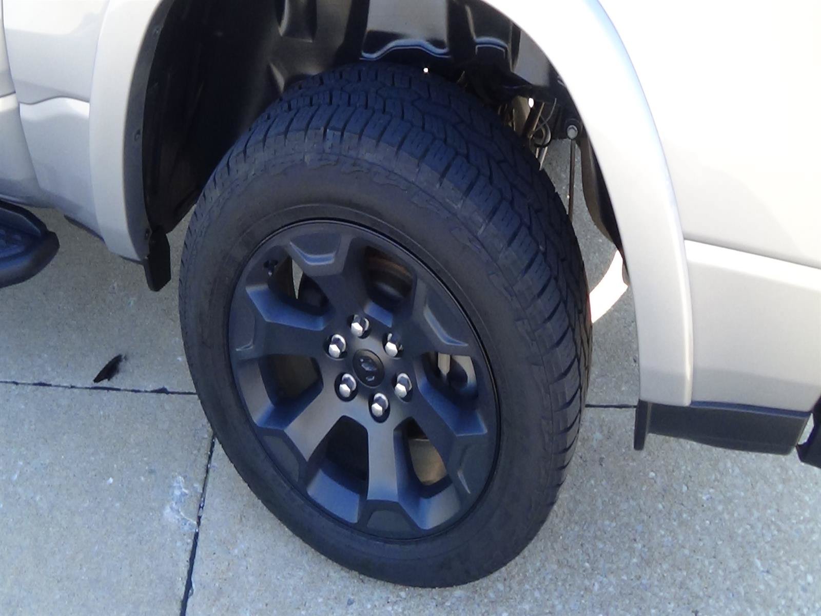 Used 2025 RAM 1500 Big Horn AWD/4WD image 9