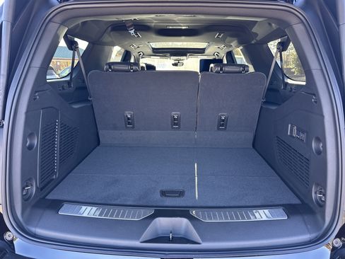 New 2026 Chevrolet Suburban Premier image 20