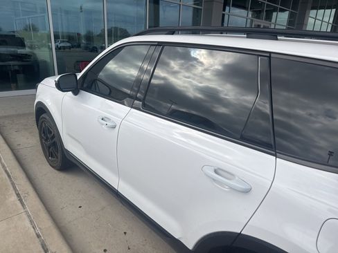 Used 2024 Kia Telluride EX X-Line image 9