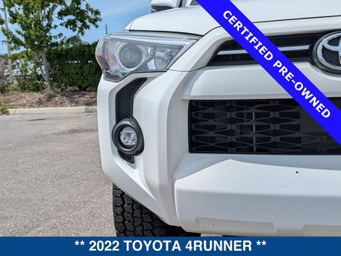 Used 2022 Toyota 4Runner SR5 Premium w/ Moonroof Package AWD/4WD image 10
