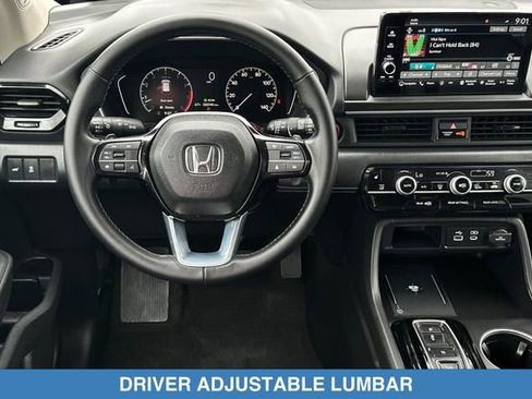Certified 2024 Honda Pilot Touring image 16