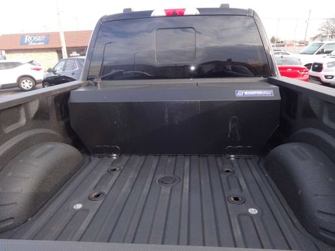 Used 2025 Ford F350 Platinum w/ FX4 Off-Road Package image 9