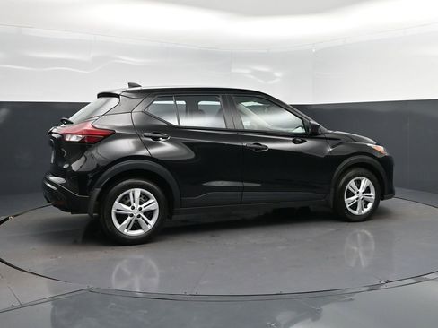 Used 2024 Nissan Kicks S FWD image 8