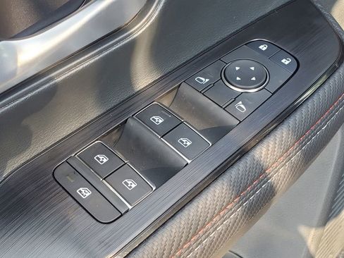 New 2025 Nissan Kicks SR w/ SR Premium Package image 10