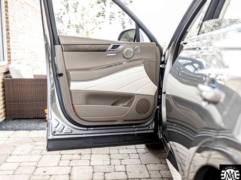 Used 2024 Genesis GV80 2.5T w/ Advanced Package image 34