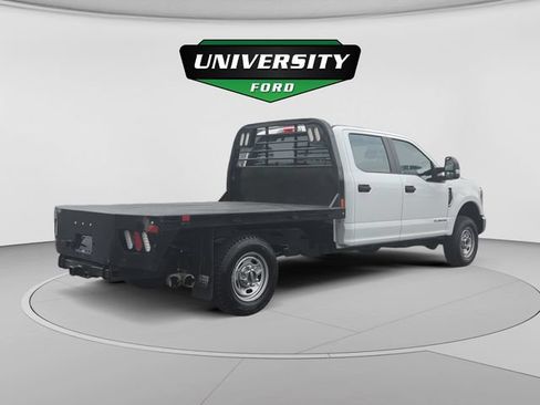 Used 2022 Ford F250 XL w/ Power Equipment Group AWD/4WD image 3