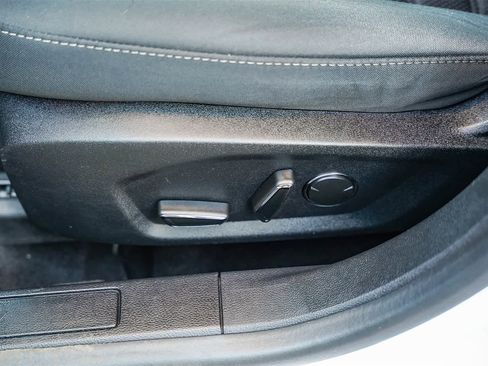 Used 2020 Ford Fusion SE image 21