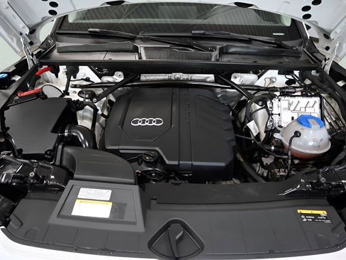 Used 2021 Audi Q5 2.0T Premium Plus w/ Premium Plus Package AWD/4WD image 32