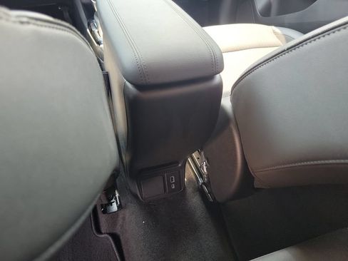 Used 2023 Buick Encore GX Select w/ Sport Touring Package AWD/4WD image 11