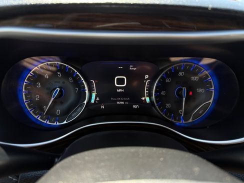 Used 2021 Chrysler Pacifica Limited w/ Premium & Safety Sphere Group AWD/4WD image 16