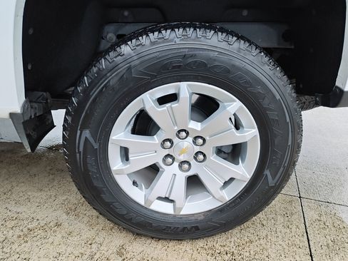 Used 2021 Chevrolet Colorado LT image 23