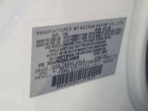 Certified 2025 Nissan Kicks SV w/ Illumination Package image 34