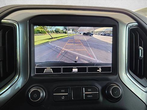 Used 2020 Chevrolet Silverado 1500 LT w/ Texas Edition RWD image 12