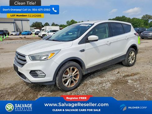 Used 2017 Ford Escape SE FWD image 1