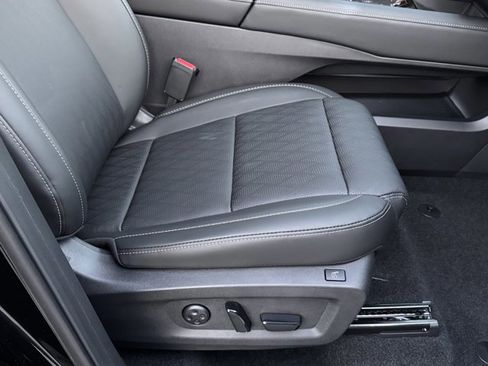 New 2025 Nissan Murano Platinum image 11