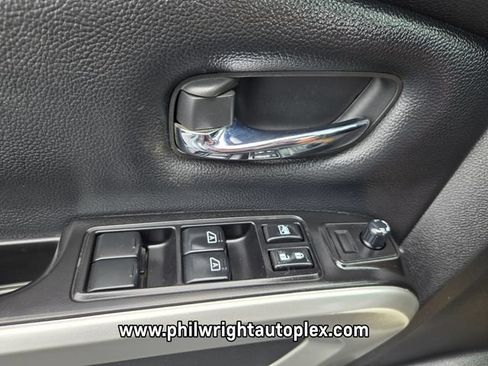 Used 2019 Nissan Titan SV RWD image 27