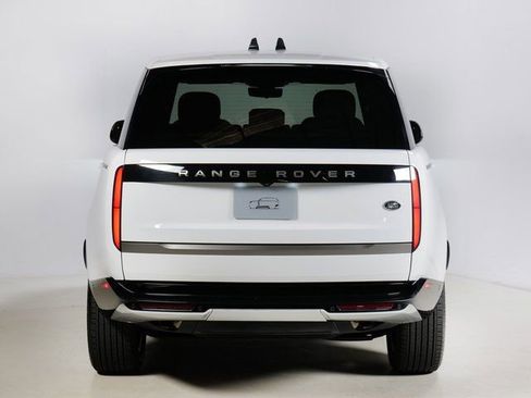 Used 2023 Land Rover Range Rover SE AWD/4WD image 7