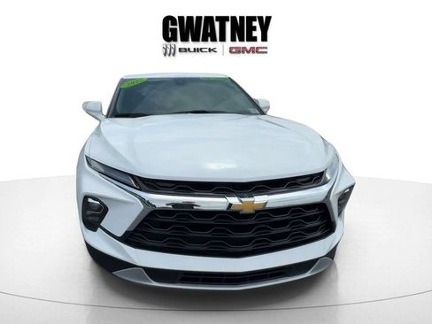 Used 2025 Chevrolet Blazer LT FWD image 8