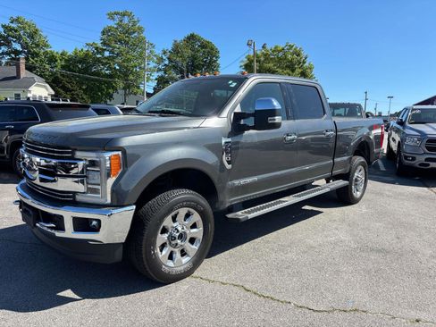 Used 2019 Ford F350 Lariat w/ Lariat Ultimate Package AWD/4WD image 3