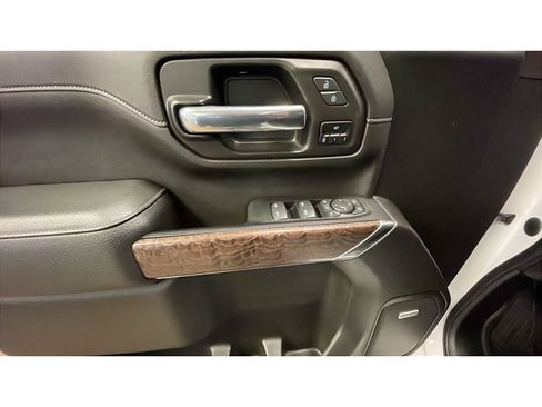 Used 2023 GMC Sierra 2500 Denali image 9