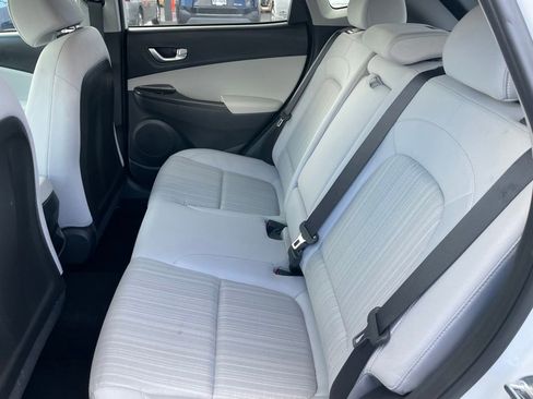 Used 2023 Hyundai Kona SEL w/ Convenience Package image 7