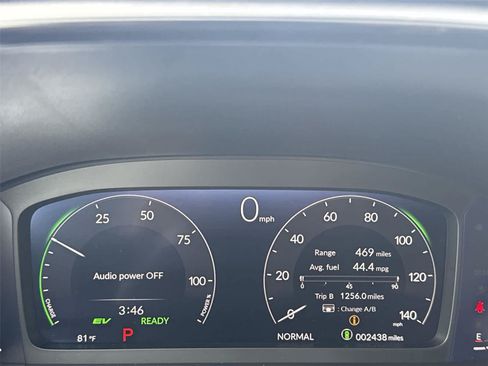 Used 2026 Honda CR-V TrailSport image 30