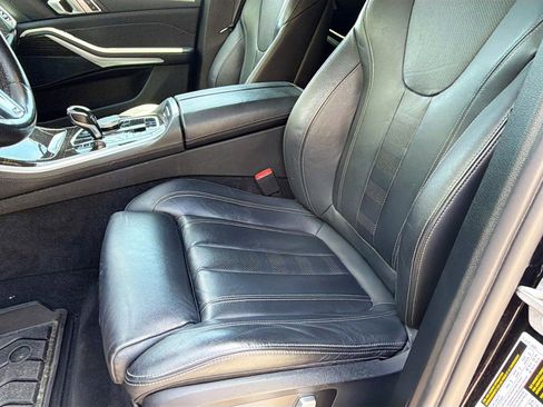 Used 2021 BMW X5 xDrive40i w/ M Sport Package AWD/4WD image 12