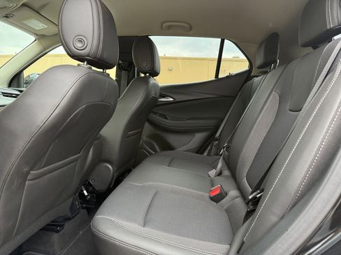 Used 2025 Buick Encore GX Preferred FWD image 25
