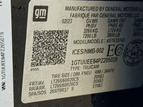 Used 2023 GMC Sierra 1500 AT4 image 31