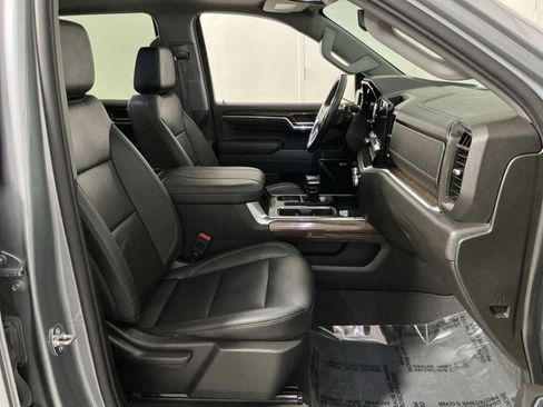 Used 2023 GMC Sierra 1500 Elevation w/ Elevation Premium Package image 34