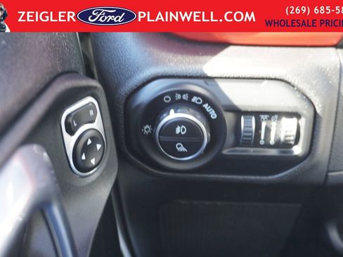 Used 2021 Jeep Gladiator Rubicon w/ LED Lighting Group image 28