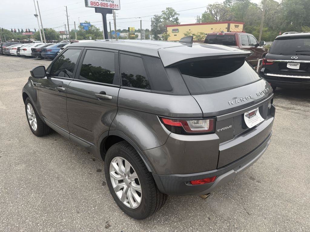 Used 2017 Land Rover Range Rover Evoque SE AWD/4WD image 7