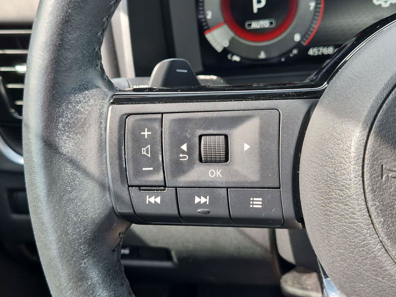 Certified 2022 Nissan Rogue Platinum w/ Head-Up Display Package AWD/4WD image 30