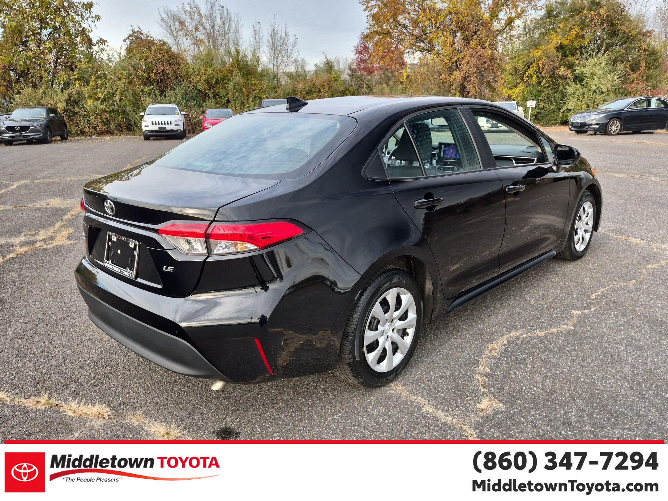 Used 2024 Toyota Corolla LE FWD image 3